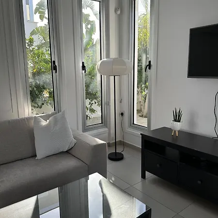 Haus 2 Schlafzimmer Und Pool Villa Perivolia