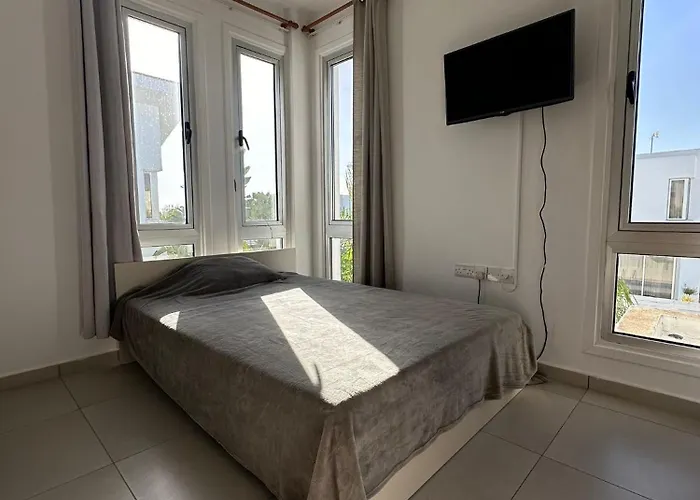 Haus 2 Schlafzimmer Und Pool *