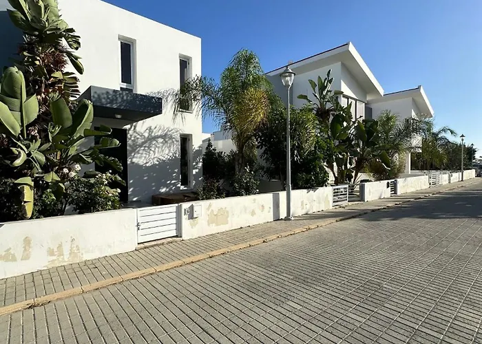 Haus 2 Schlafzimmer Und Pool